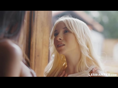 ❤️ Mergina grįžta namo po kelių mėnesių ir baigia valgyti savo patėvio putę ️❌ Dulkinimo video prie mūsų ☑